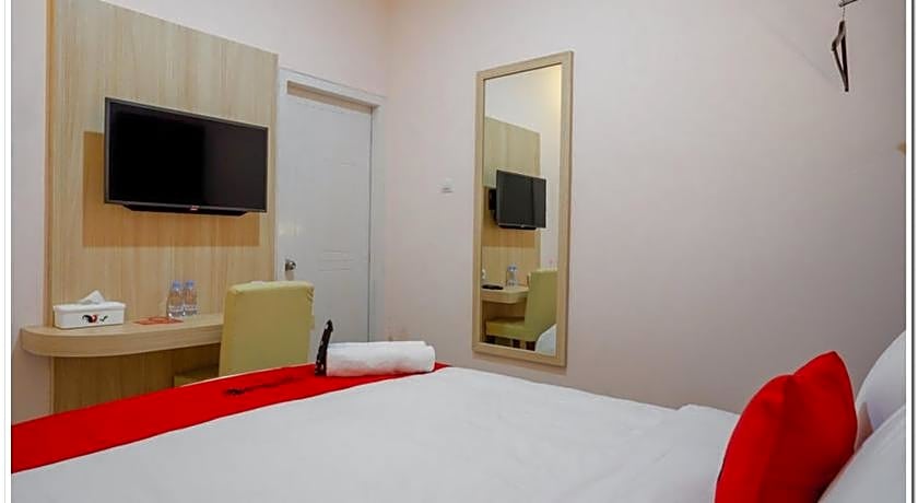 RedDoorz near Gejayan 3