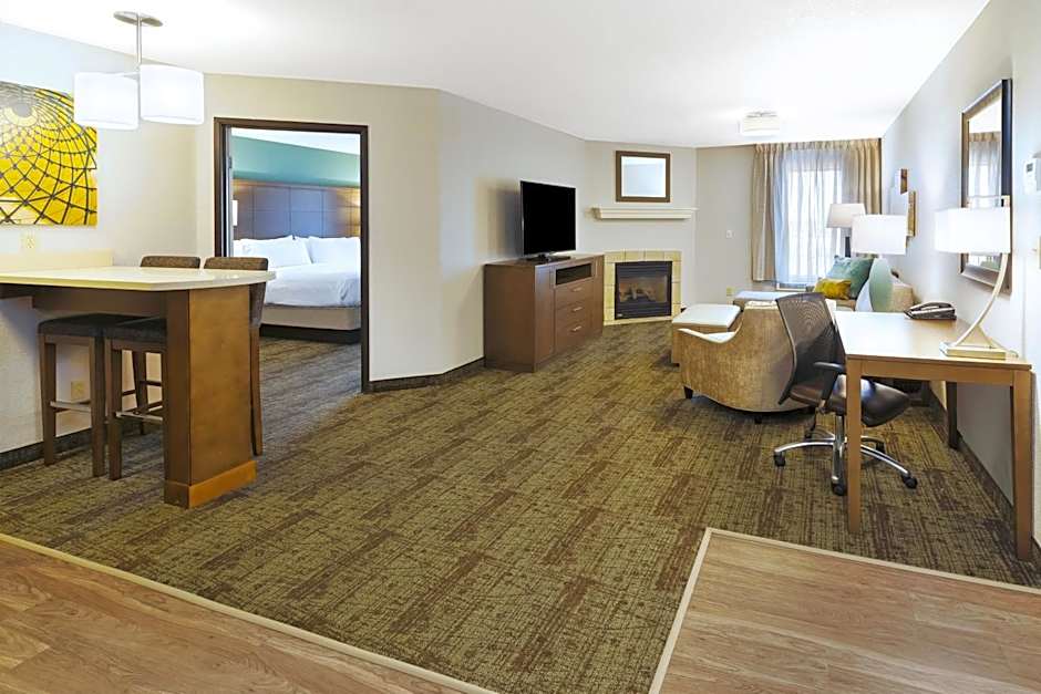 Staybridge Suites Columbia-Highway 63 & I-70 By IHG
