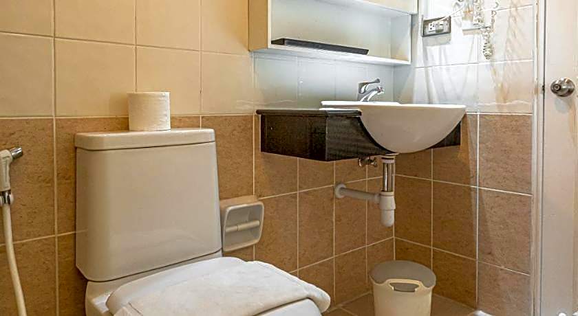 Santi White House Patong