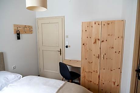 Standard Single Room with Shower