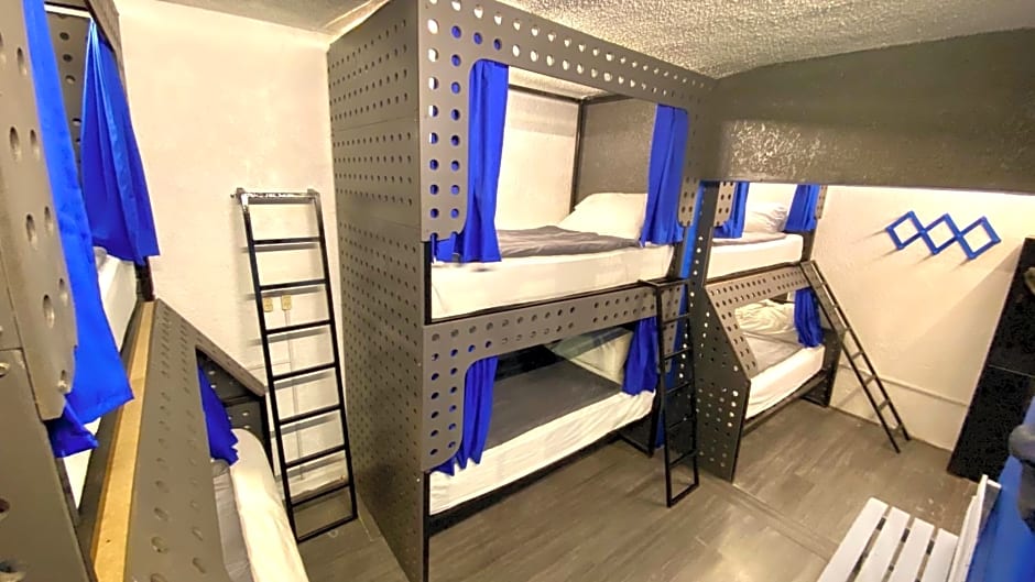 Roomies Hostel Roma