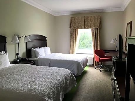 Queen Room with Two Queen Beds - Mobility Access/Non-Smoking