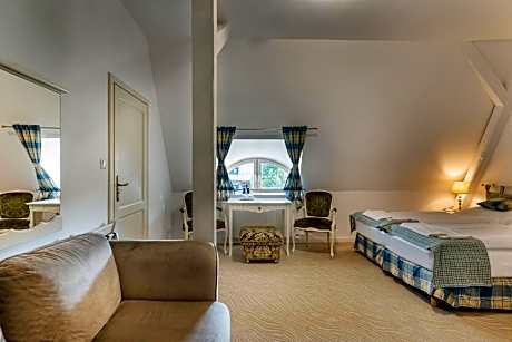 Classic Triple Room