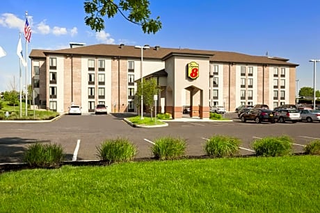 Super 8 by Wyndham Mount Laurel