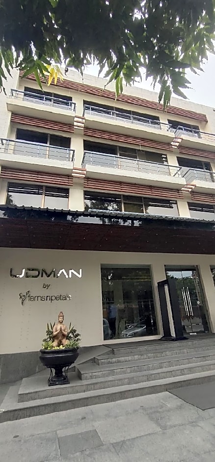 Udman Hotel Panchshila Park
