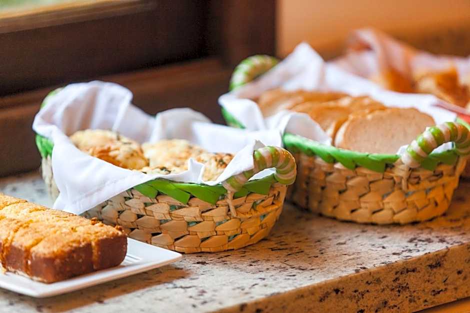 Pousada Quatro Estacoes