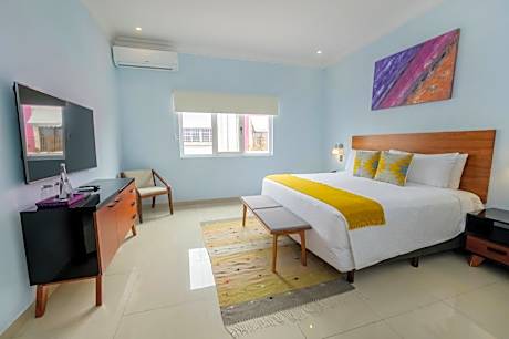 Deluxe Suite