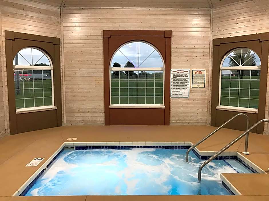 AmericInn by Wyndham Jefferson