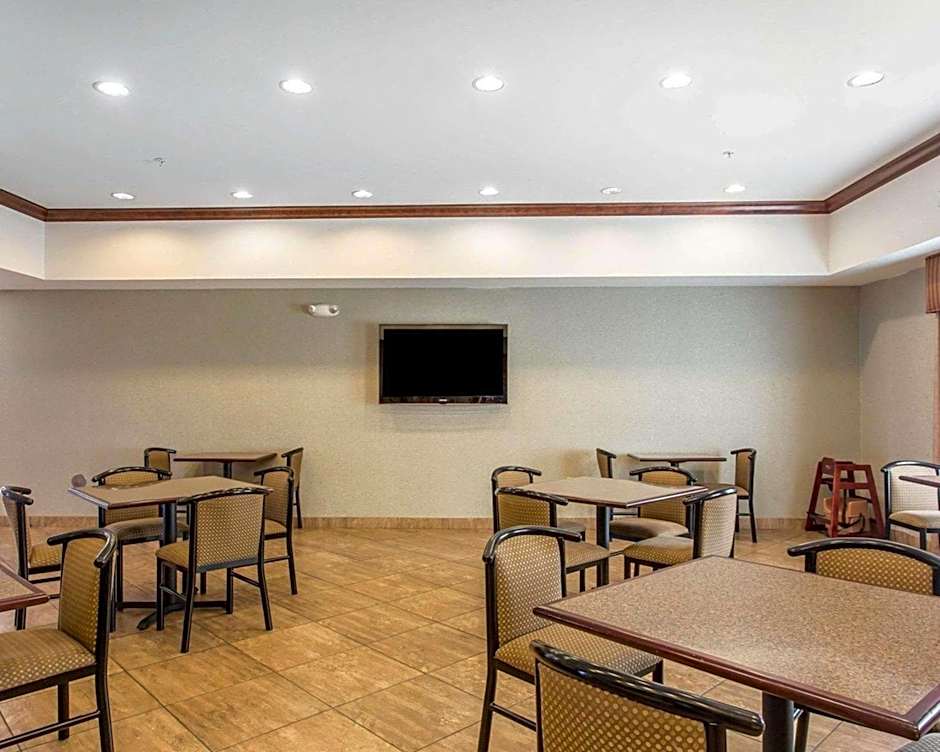 Comfort Inn & Suites Madisonville