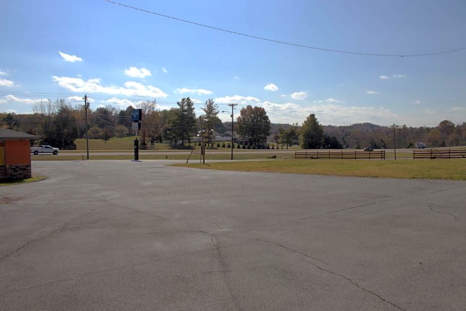 Volunteer Inn at Church Hill