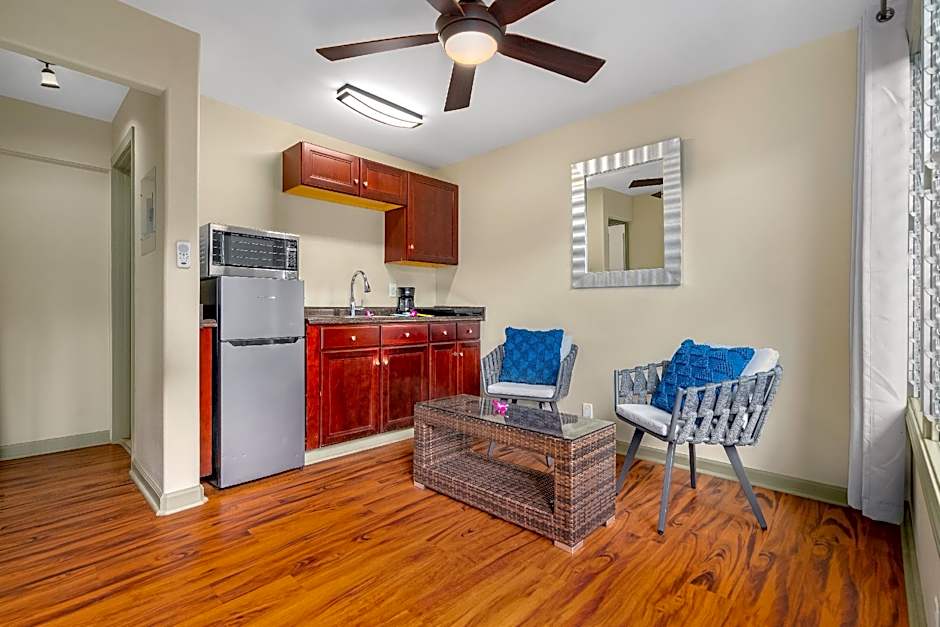 Photo 1 of 13 of Classic 1 Bedroom