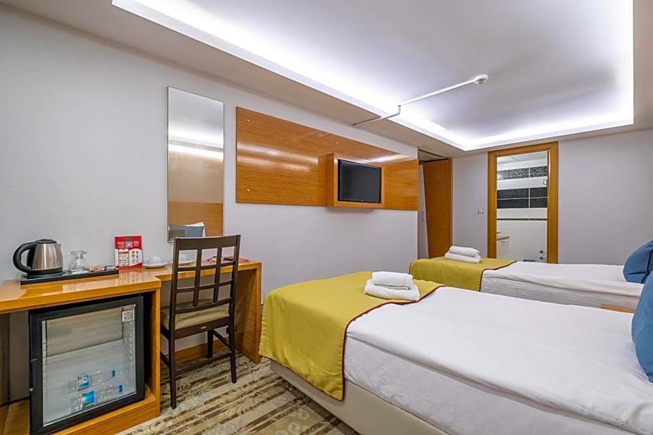 Bulvar Hotel