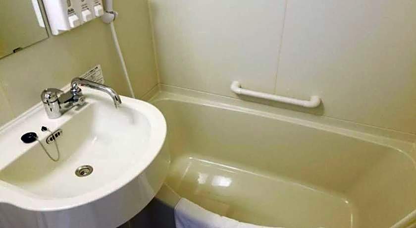 Toyoko Inn Ebina eki Higashi guchi