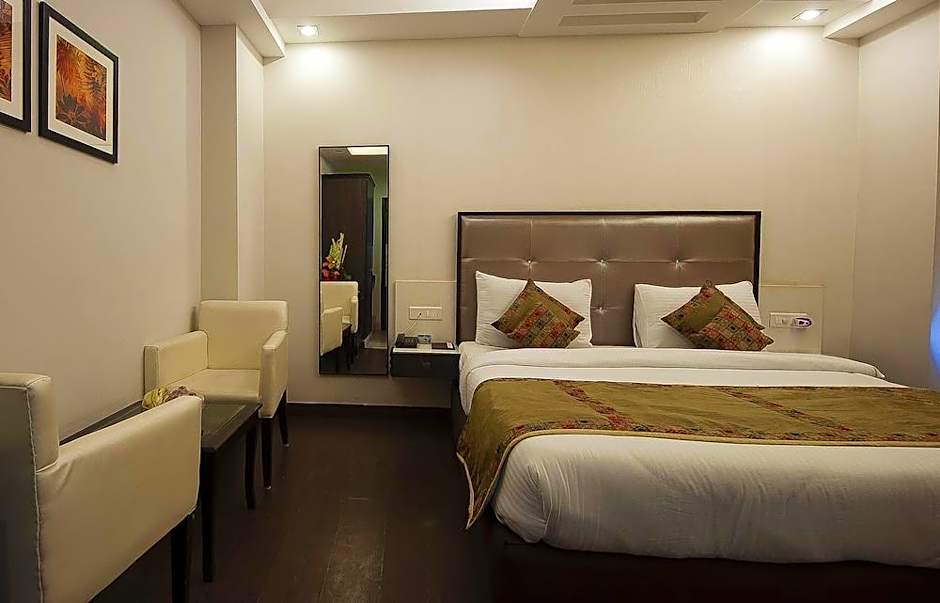 Hotel Pitrashish Grand & Premium