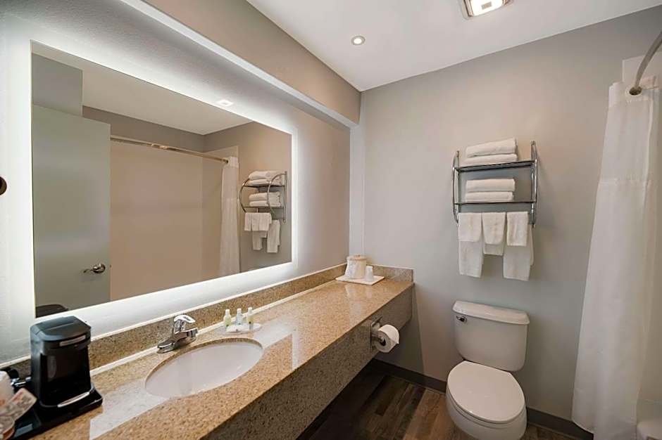 Quality Inn & Suites