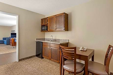 King Suite  with Two King Beds and Sofa Bed - Non-Smoking