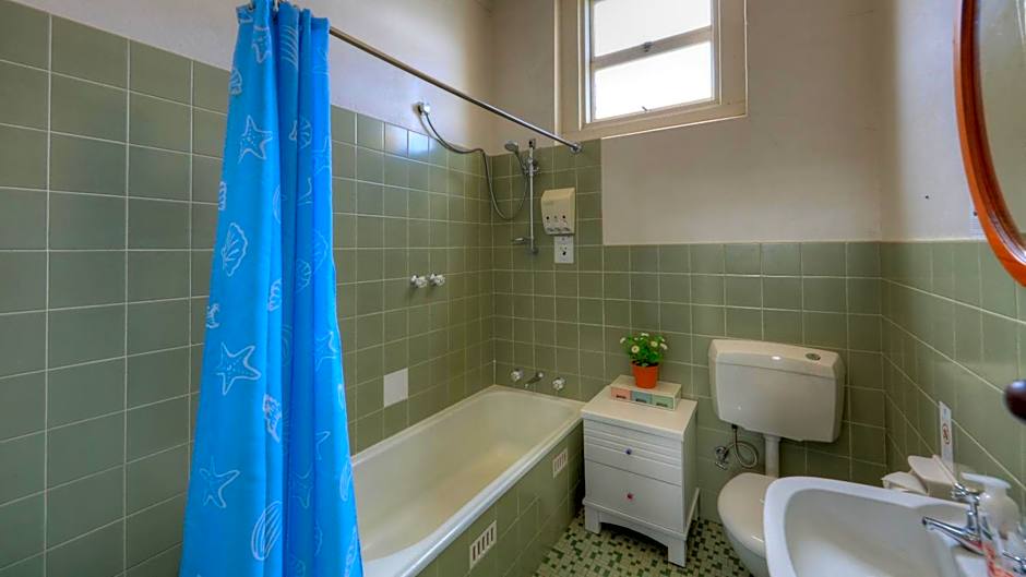 The Bank Guesthouse Glen Innes