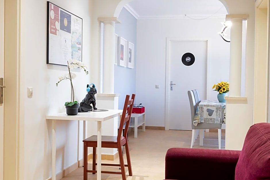 Vinyl Flat Bed & Breakfast - Rooms
