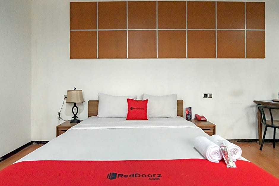 RedDoorz Plus @ Sukamulya Pasteur 2