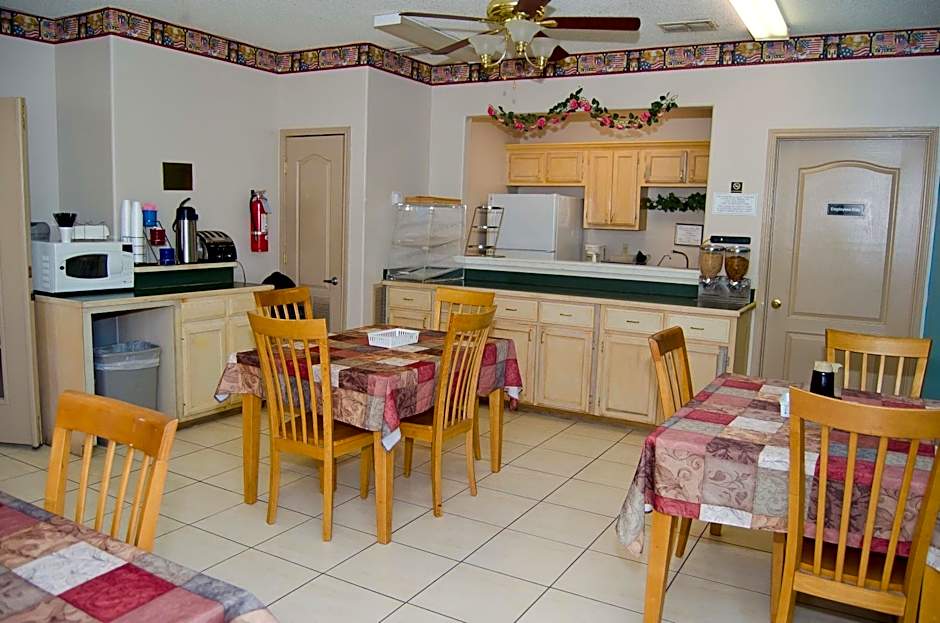 Texas Inn and Suites City Center at University Dr.