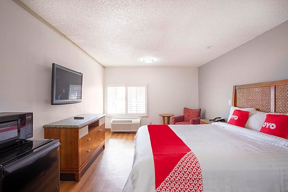 OYO Hotel Palmdale - Antelope Valley