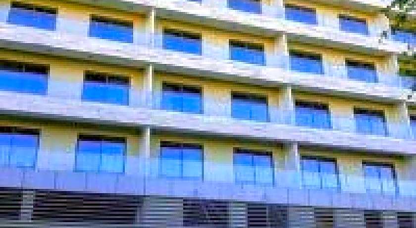 Sunday Luxury Downtown Adliya Formerly Jewel Hotel