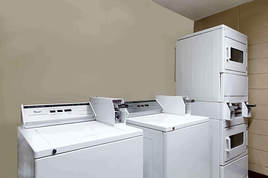 Super 8 by Wyndham Jacksonville AR