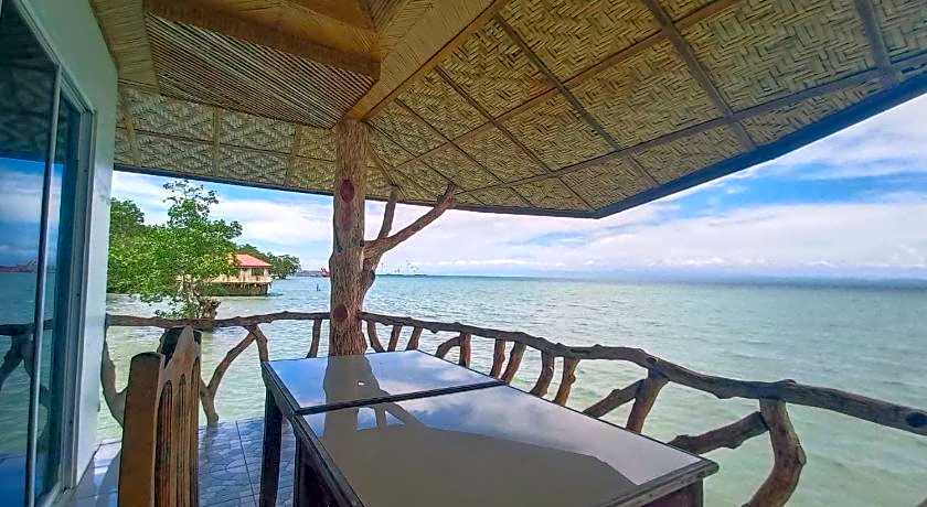 RedDoorz Plus @ Costa Roca Balamban