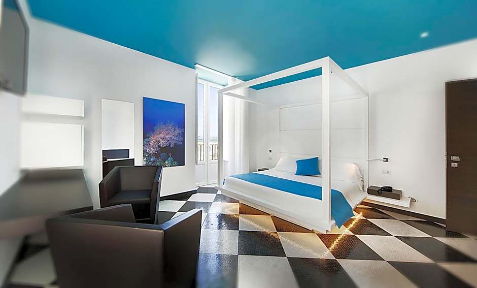 Zafran Boutique Hotel