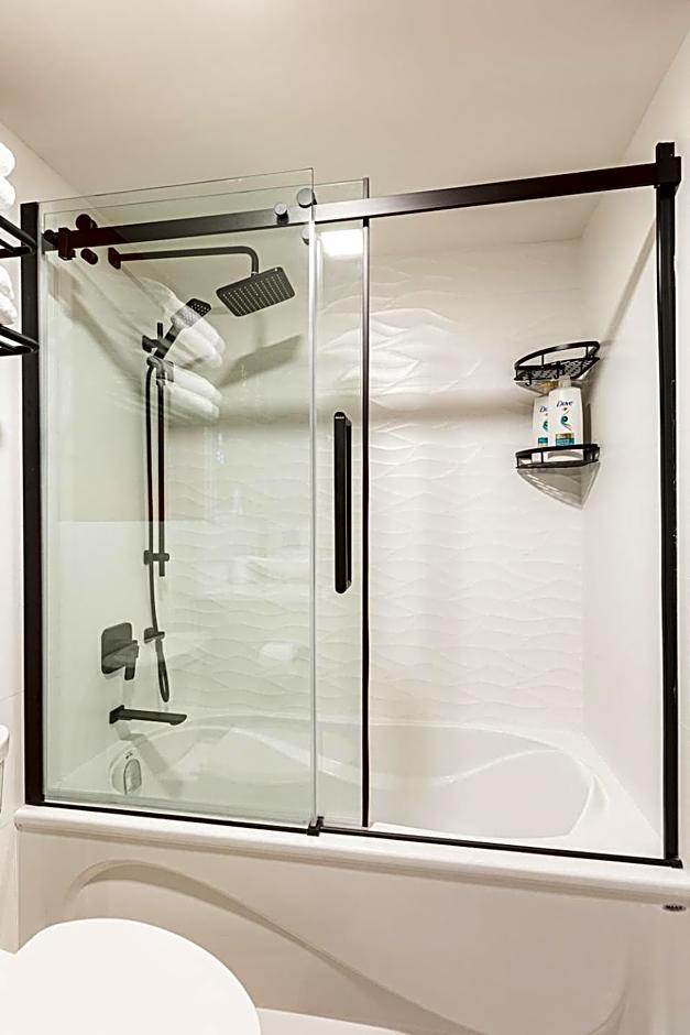 Condo in Downtown Vancouver - Near Rogers Arena