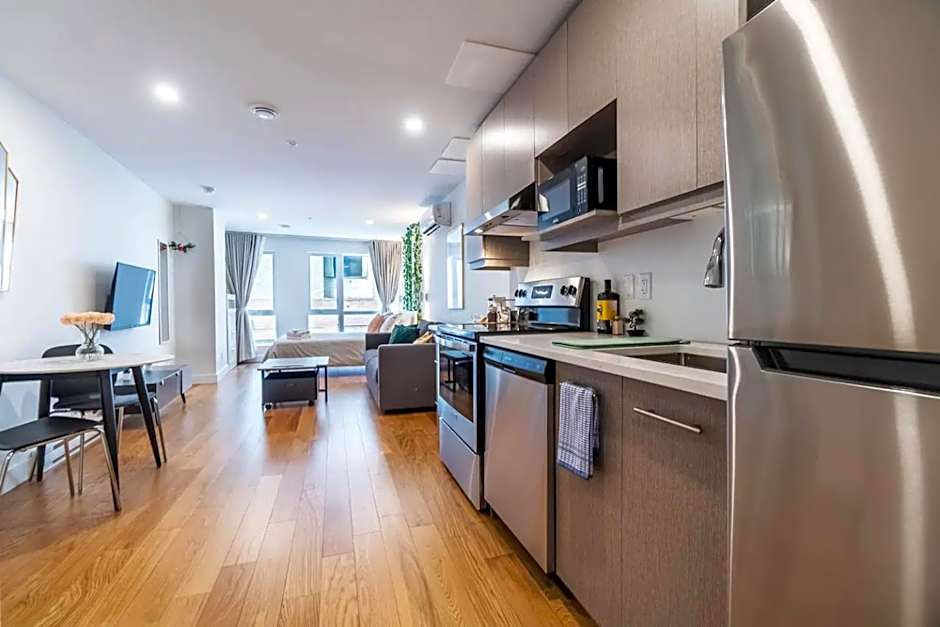 Rozenhaus Montreal Hotel