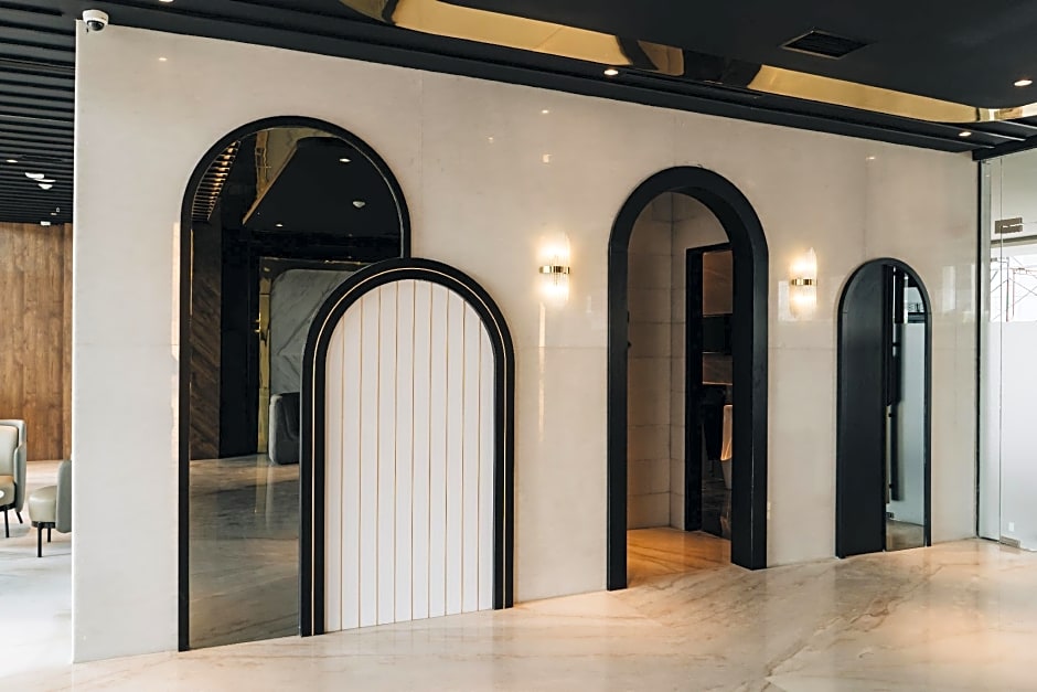 Grand Central Premier