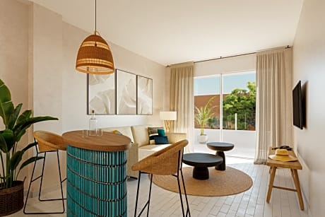 JUNIOR SUITE GARDEN VIEW CAPACITY 3 ADULTS