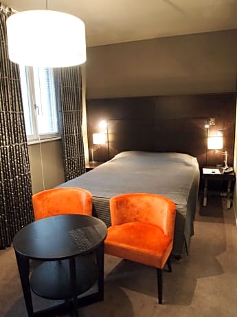 Single Room with Shower