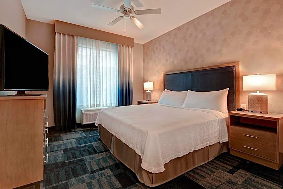 Photo 1 of 5 of 1 King Bed Suite, Hearing Accessible