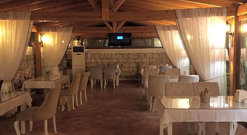 Kemerlihan Deluxe Hotel