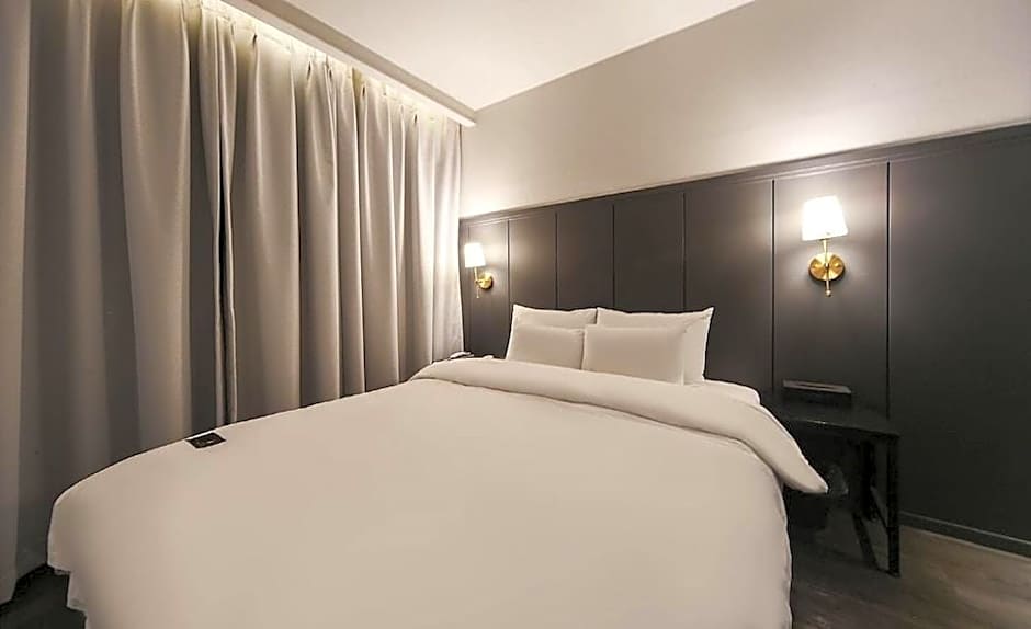 FrenchCode Hotel