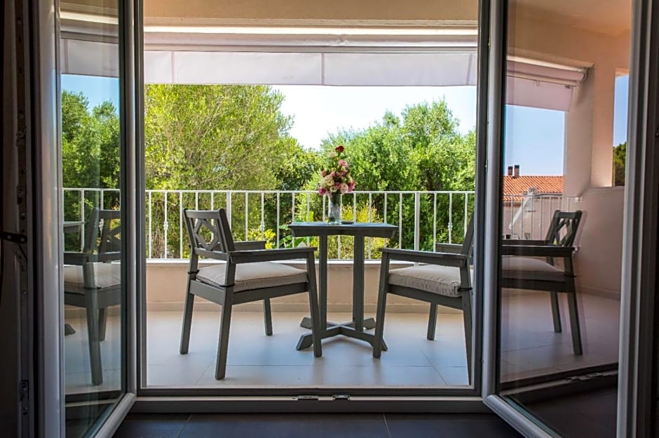 4Essences Boutique Rooms