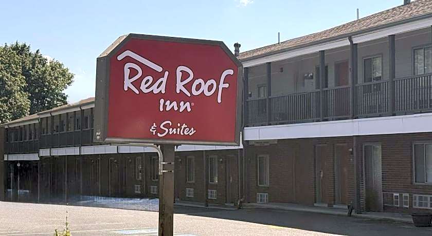 Red Roof Inn & Suites Swansea