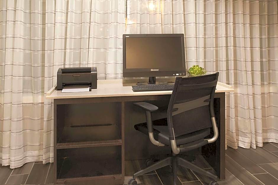La Quinta Inn & Suites by Wyndham Denver Englewood Tech Ctr