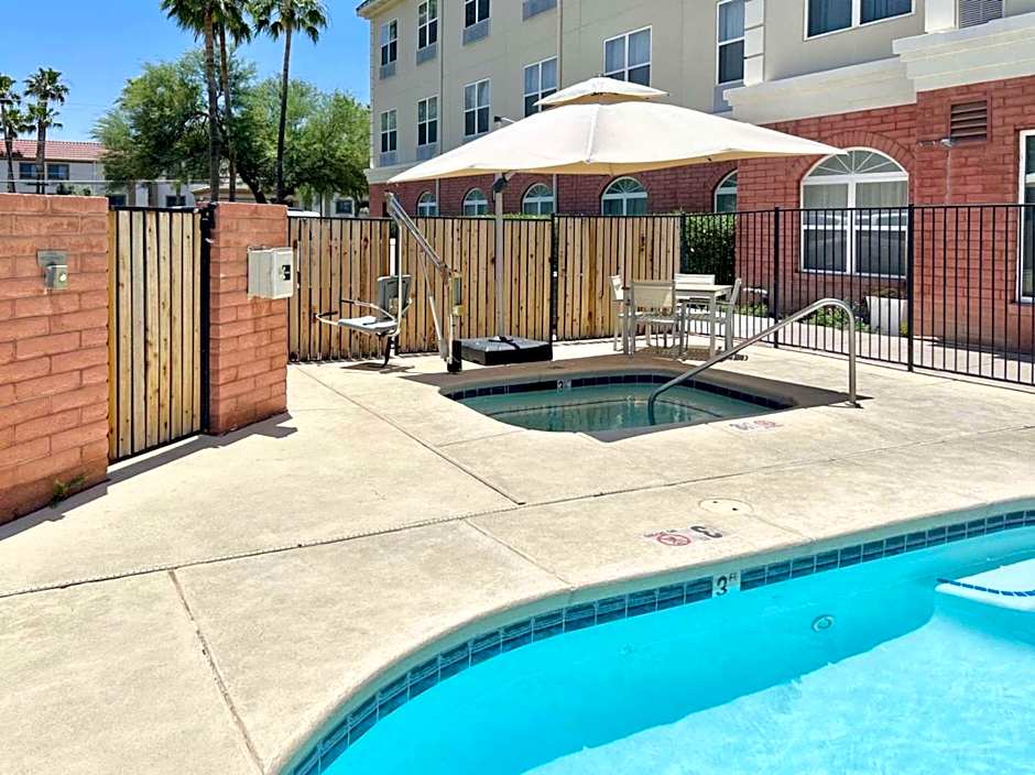 Country Inn & Suites by Radisson, Tucson Airport, AZ