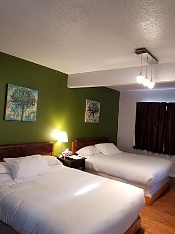 Sun Plaza Motel