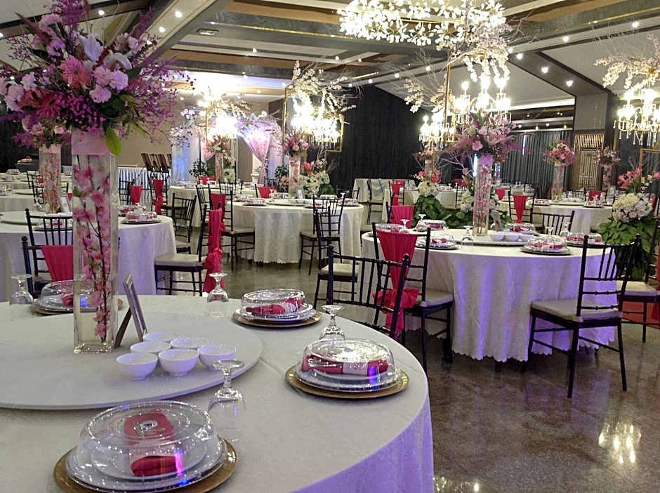 Star Plaza Hotel