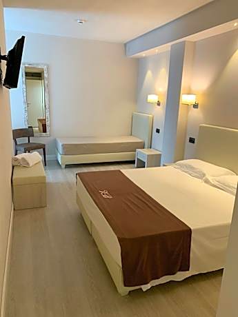 Classic Triple Room
