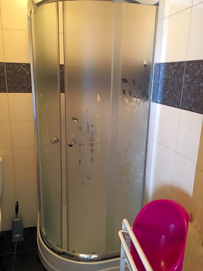 Domki Letniskowe "TROPIK"