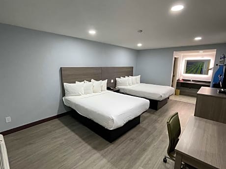 2 Queen Beds Non-Smoking