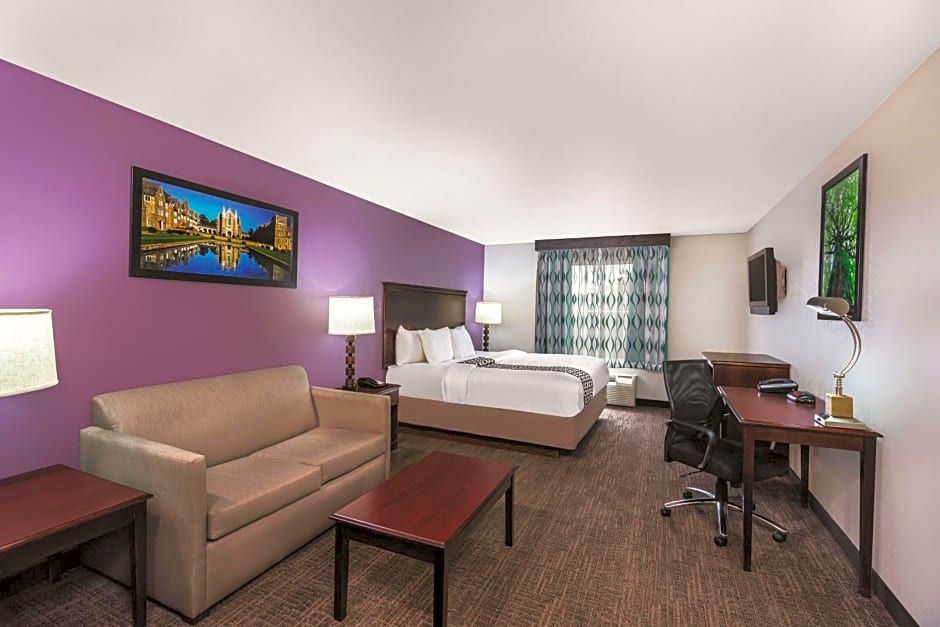 La Quinta Inn & Suites by Wyndham Rome