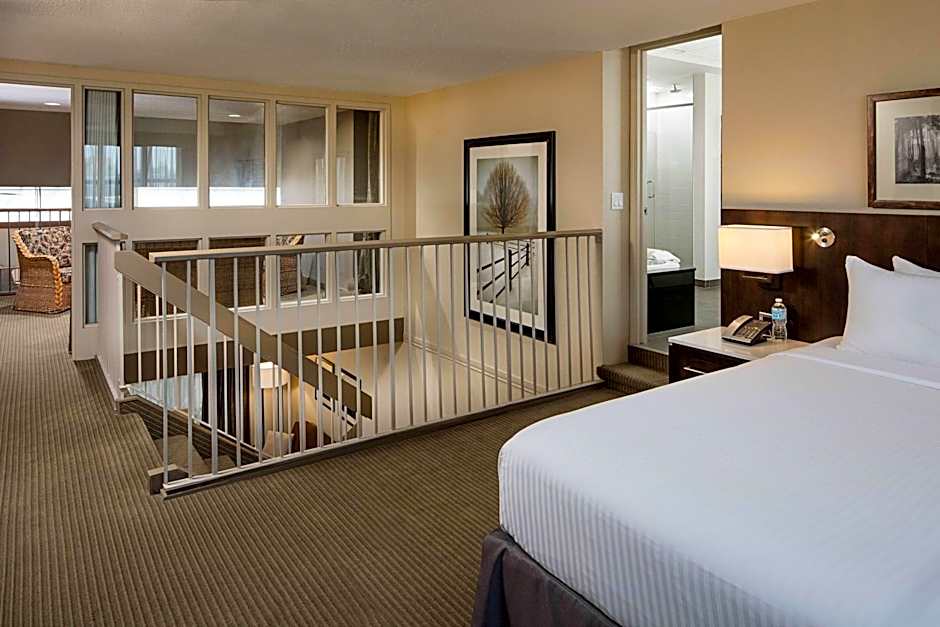 Delta Hotels by Marriott Calgary South