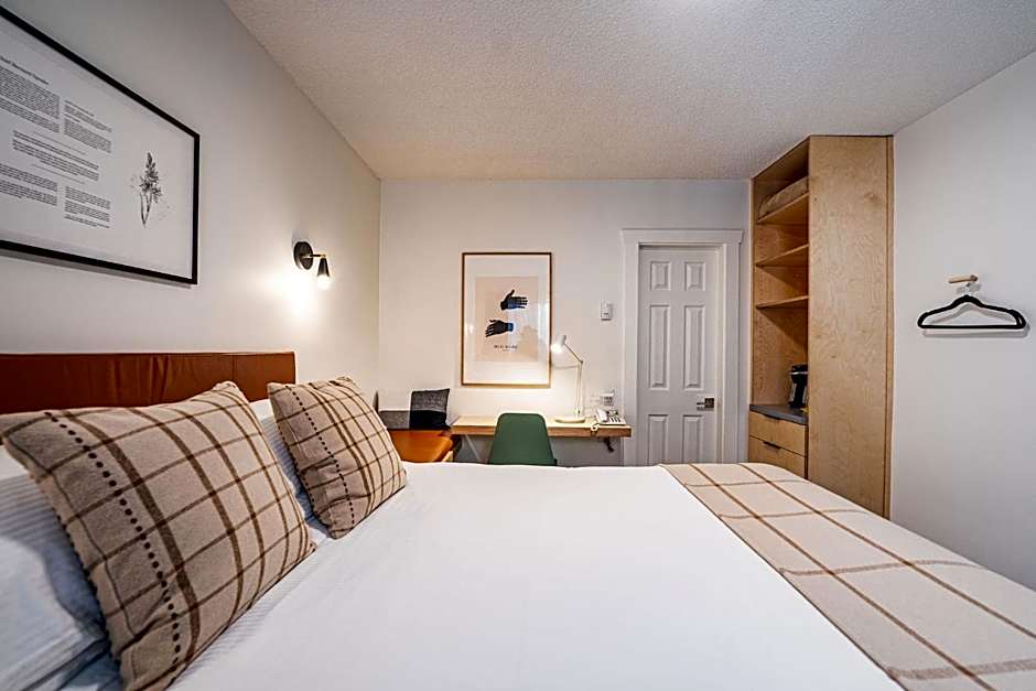 Swiss Chalet Motel