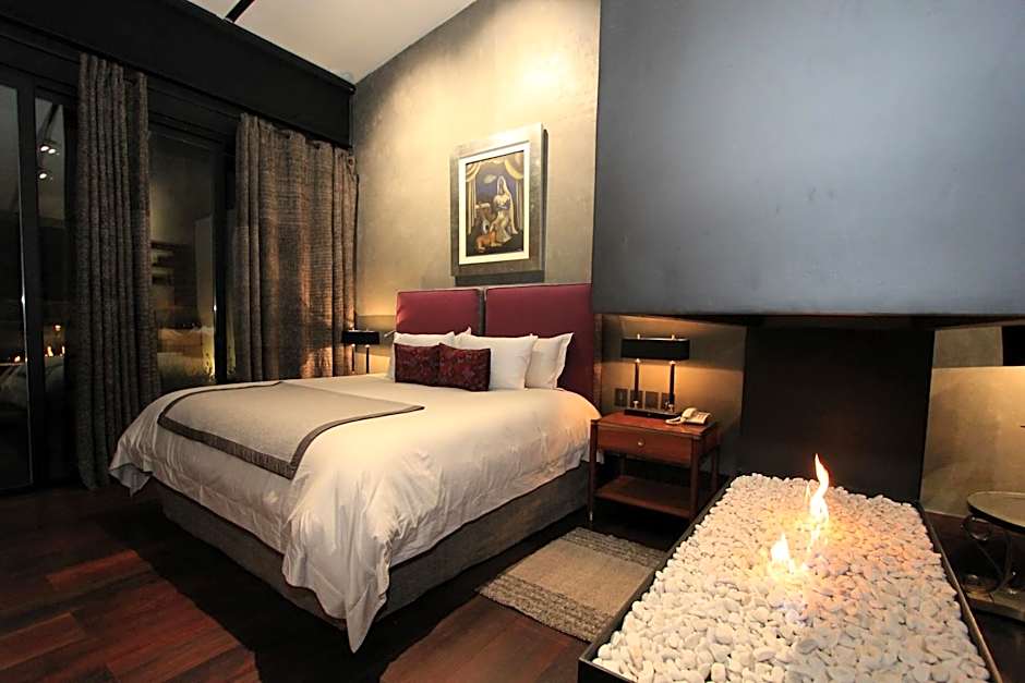 Uvence Arte + Hotel